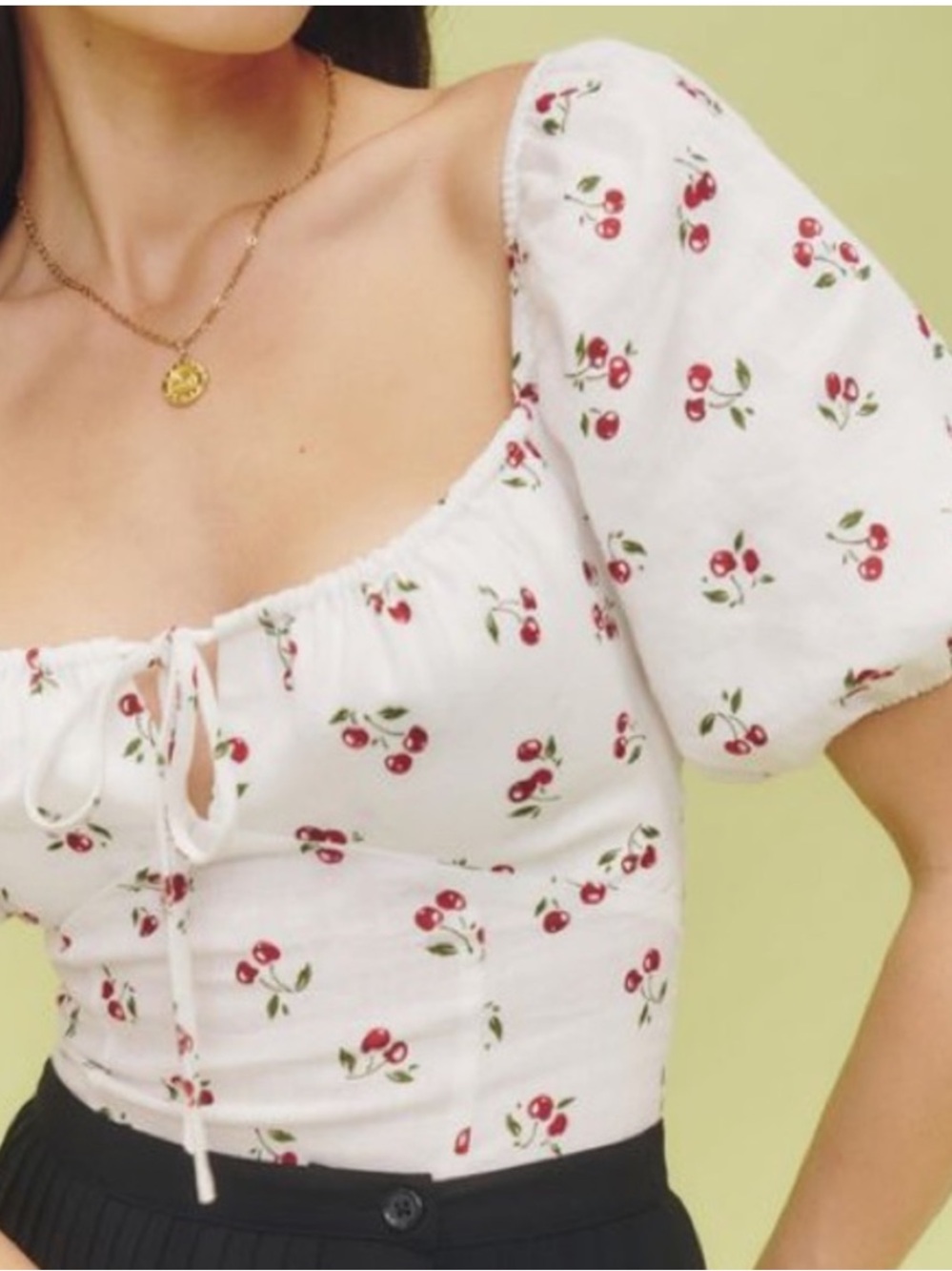Reformation Rory Linen Top in Cherry Pit Size 6 Rare Like new